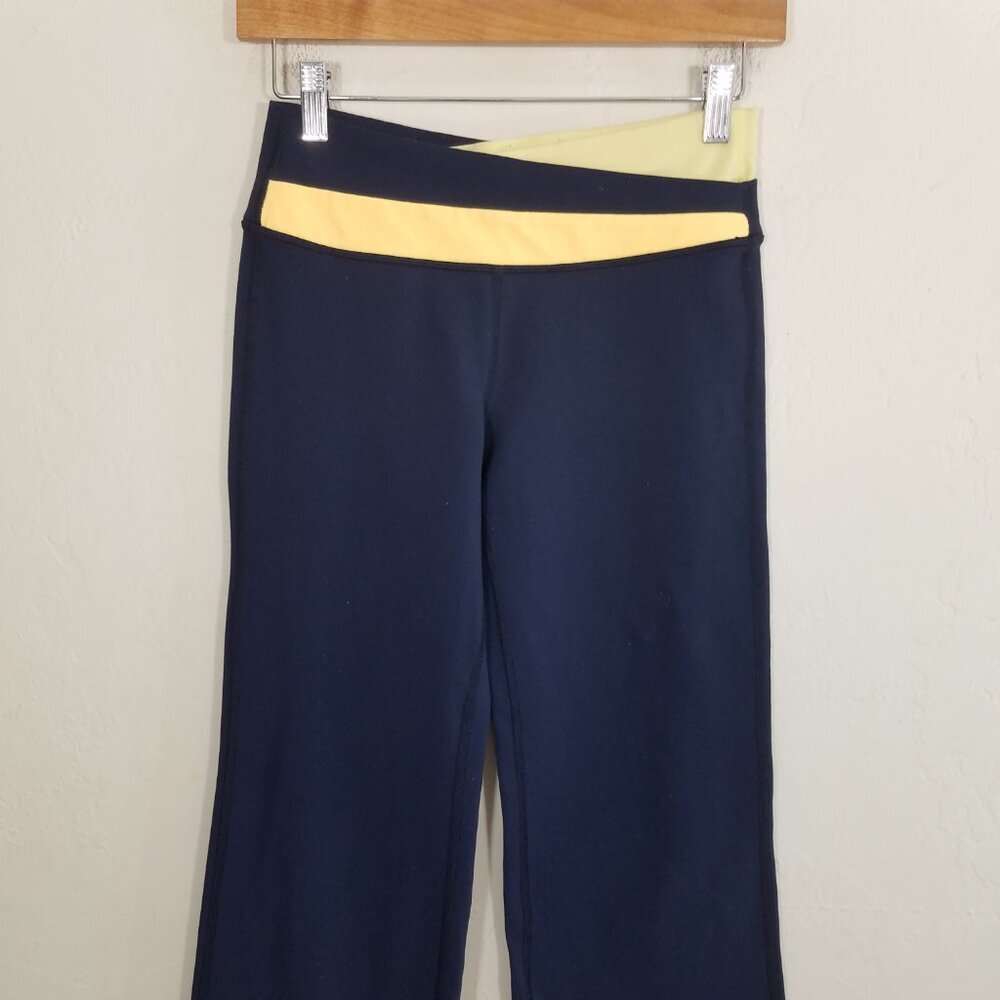Lululemon Navy Pants Size 6 - Picture 2 of 7